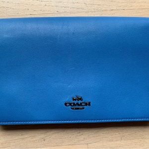 Coach wallet sling bag